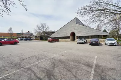 70 N Miller Road, Fairlawn, OH 44333 - Photo 2