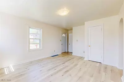 285 Beechwood Boulevard, Wintersville, OH 43953 - Photo 6