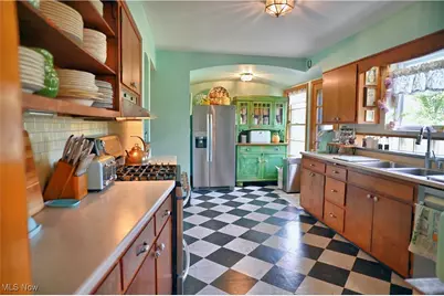 449 N Hambden Street, Chardon, OH 44024 - Photo 8