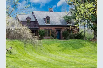 449 N Hambden Street, Chardon, OH 44024 - Photo 2