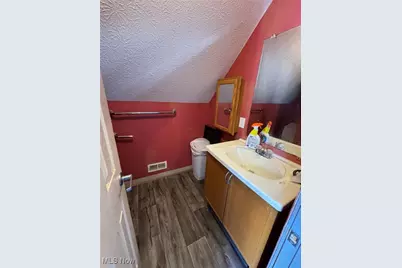 103 W 9th Street, Williamstown, WV 26187 - Photo 40