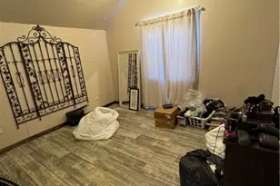 103 W 9th St, Williamstown, WV 26187 - Photo 12