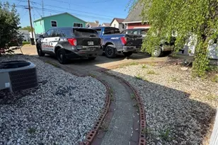 103 W 9th St, Williamstown, WV 26187 - Photo 26