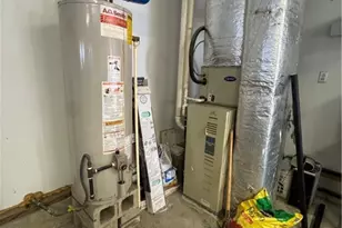 103 W 9th St, Williamstown, WV 26187 - Photo 34