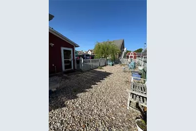 103 W 9th Street, Williamstown, WV 26187 - Photo 32