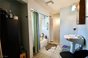 363 Maple Dr, Poland, OH 44514 - Photo 14