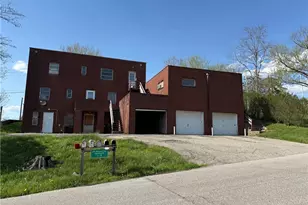 129 Reichart Ave, Wintersville, OH 43953 - Photo 2