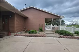 87038 Keyser Rd, Cadiz, OH 43907 - Photo 4