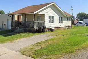 164 Woodbury St, Elyria, OH 44035 - Photo 4