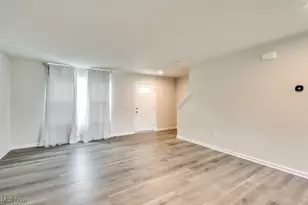 221 River Run Dr, Elyria, OH 44035 - Photo 18