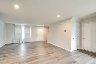 221 River Run Dr, Elyria, OH 44035 - Photo 22