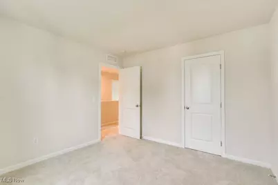 221 River Run Drive, Elyria, OH 44035 - Photo 8