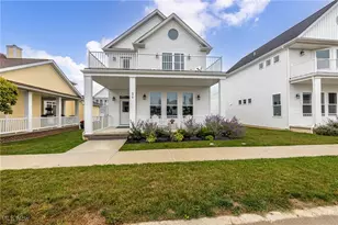 374 Bascule Dr, Lorain, OH 44052 - Photo 2