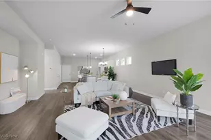 374 Bascule Dr, Lorain, OH 44052 - Photo 4