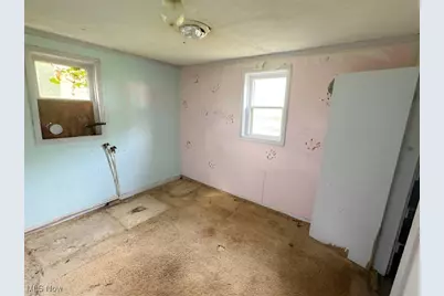 4308 Flat Road SE, Uhrichsville, OH 44683 - Photo 10