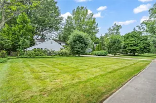 23580 Shaker Blvd, Huber Heights, OH 44122 - Photo 24