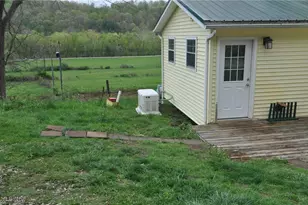 5975 Helaman Ln, McConnelsville, OH 43756 - Photo 26