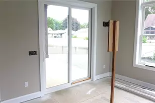 945 Royal Oak Ave NE, North Canton, OH 44720 - Photo 6