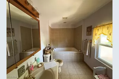 3181 Jaycox Road, Avon, OH 44011 - Photo 32