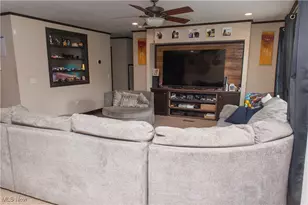 4691 Scenic Dr, Ravenna, OH 44266 - Photo 4