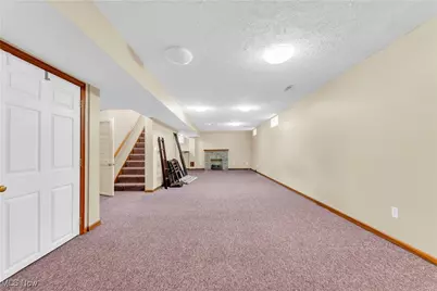 2736 Green Road, Huber Heights, OH 44122 - Photo 32