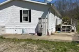 17607 Halleys Ridge Rd, Pleasant City, OH 43772 - Photo 2