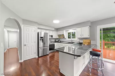 9113 Dean Road, Vermilion, OH 44089 - Photo 8