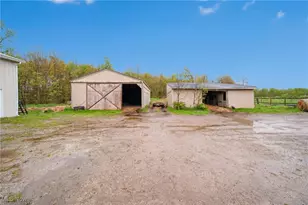 6810 Barrett Rd, Geneva, OH 44041 - Photo 28