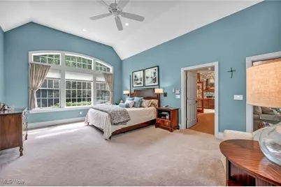 10360 Sawmill Drive, Chardon, OH 44024 - Photo 18