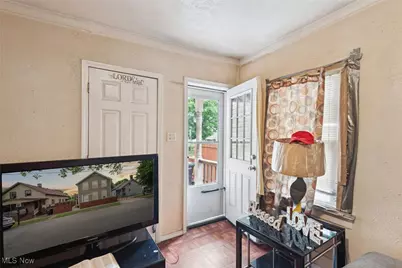 3074 Erin Avenue, Loveland, OH 44113 - Photo 6