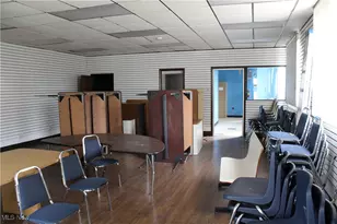 800 Main St, Follansbee, WV 26037 - Photo 8