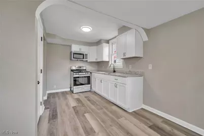 2049 E 39th Street, Ashtabula, OH 44004 - Photo 12