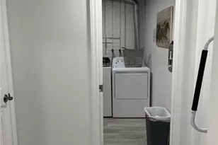 180 Elizabeth Pkwy, Akron, OH 44304 - Photo 22