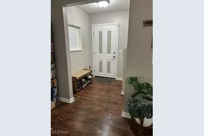 180 Elizabeth Parkway, Akron, OH 44304 - Photo 2