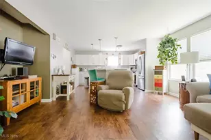 180 Elizabeth Pkwy, Akron, OH 44304 - Photo 6