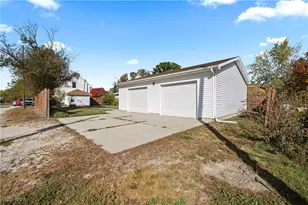 6927 N Wildacre Rd, Curtice, OH 43412 - Photo 42