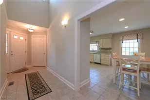 46 Hidden Pond Dr, Doylestown, OH 44230 - Photo 4