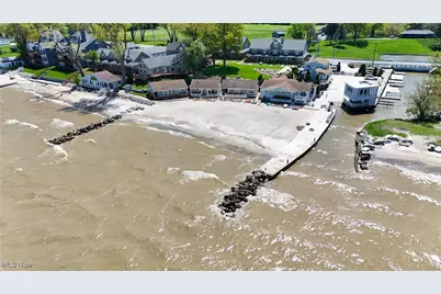 13005 W Lake Road, Vermilion, OH 44089 - Photo 10