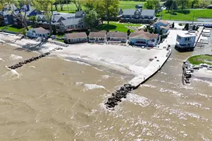 13005 W Lake Rd, Vermilion, OH 44089 - Photo 10