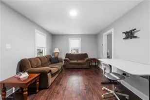 360 Woodside Ave NE, North Canton, OH 44720 - Photo 8