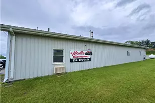 622 Pleasant Valley Rd NW, Sugarcreek, OH 44681 - Photo 1