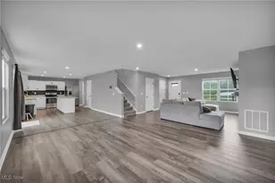 114 River Run Dr, Elyria, OH 44035 - Photo 12