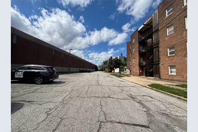 1615 Ridgefield Road, Cleveland Heights, OH 44118 - Photo 10