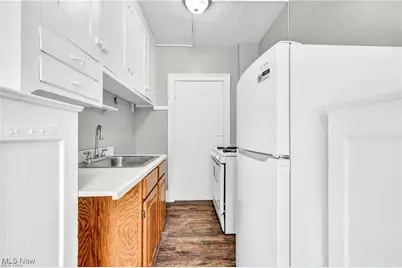 1615 Ridgefield Road, Cleveland Heights, OH 44118 - Photo 8