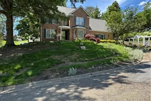 106 Toni Ln, St Clairsville, OH 43950 - Photo 4