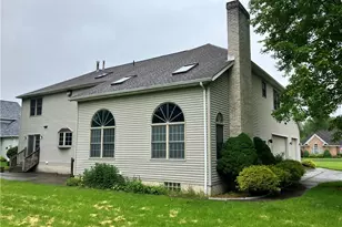 1254 Maxfli Dr, Akron, OH 44312 - Photo 4