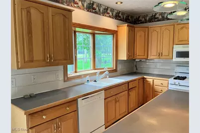 1254 Maxfli Drive, Akron, OH 44312 - Photo 14