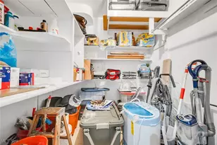 13800 Fairhill Rd, Huber Heights, OH 44120 - Photo 16