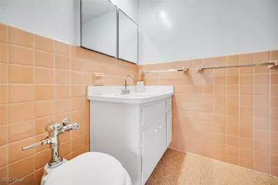 13800 Fairhill Road #418, Huber Heights, OH 44120 - Photo 4