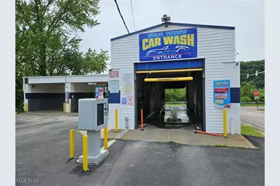 121 W 3rd Street, East Liverpool, OH 43920 - Photo 2